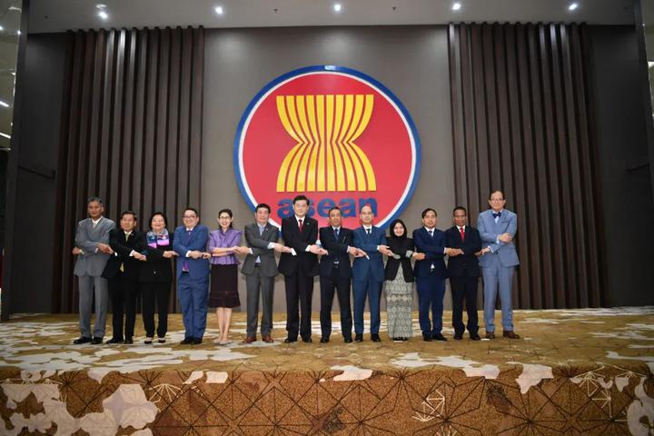 中欧汽车产业链 在匈牙利合作共赢