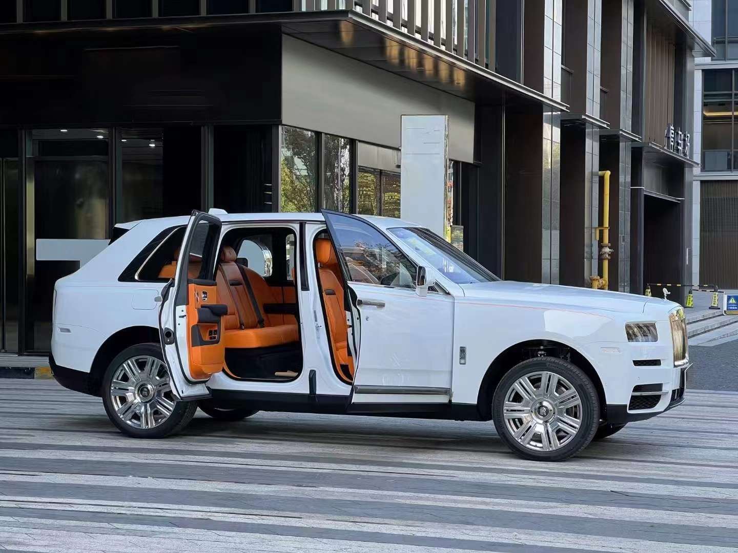 成都远卓名车挑战者加版优惠16万 欢迎前来试驾