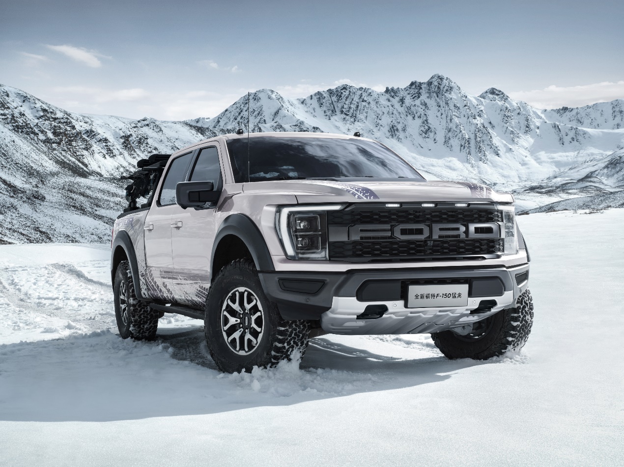 成都福特F-150墨版售价57万起 直降27万