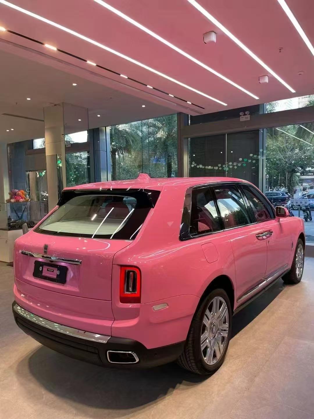 成都劳斯莱斯库里南最高降150万 欢迎试乘试驾