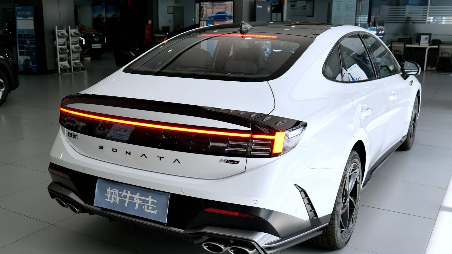有望5月上市 奇瑞风云T10实车亮相