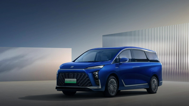 2024成都车展:比亚迪夏发布/定位中大型旗舰MPV