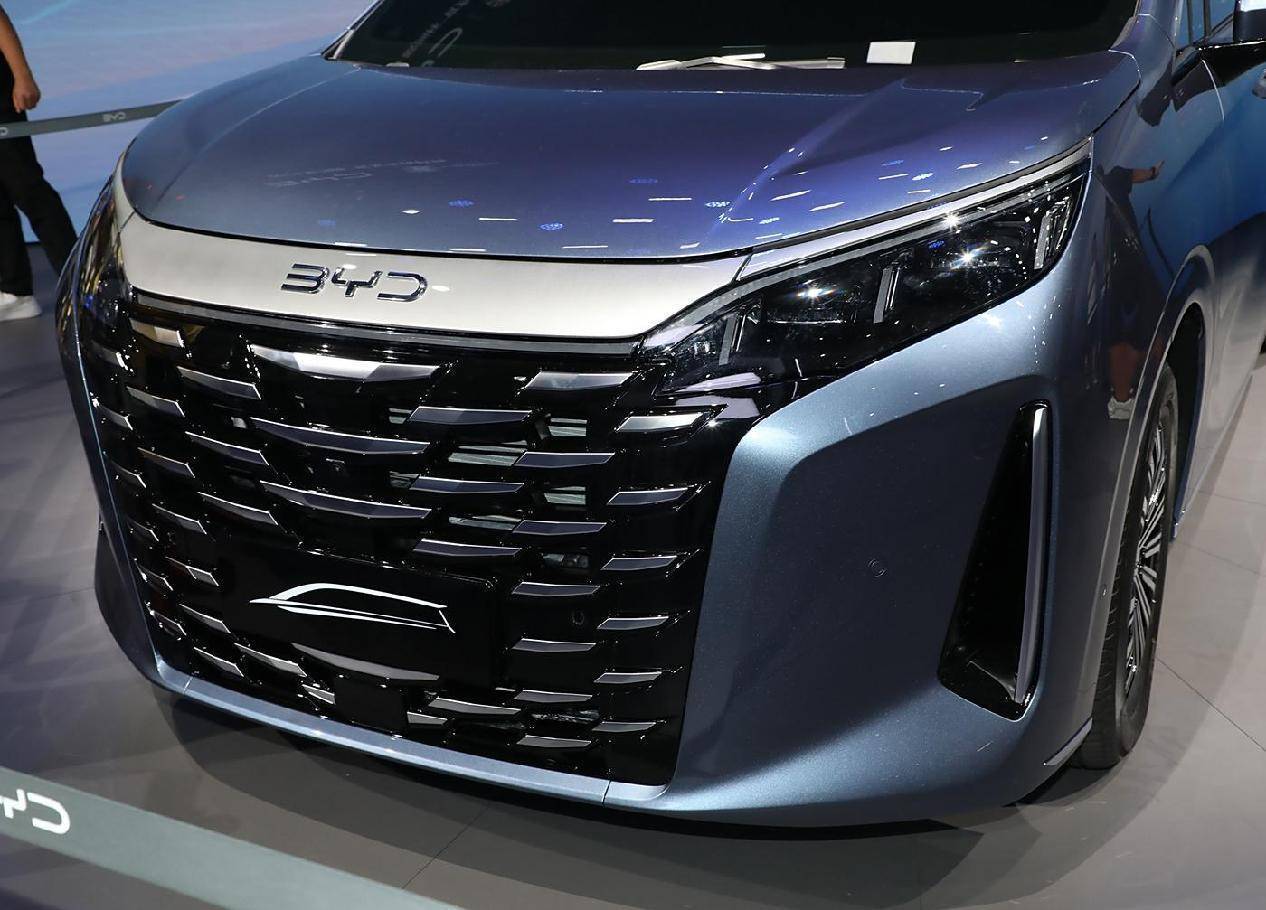 2024成都车展:比亚迪夏发布/定位中大型旗舰MPV