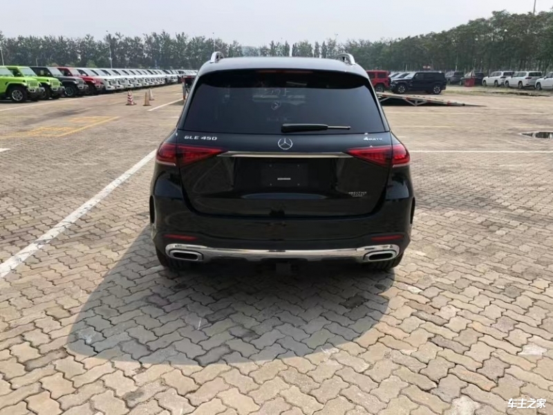 成都远卓名车奔驰GLE美版让利直降14.2万 最低仅售69万