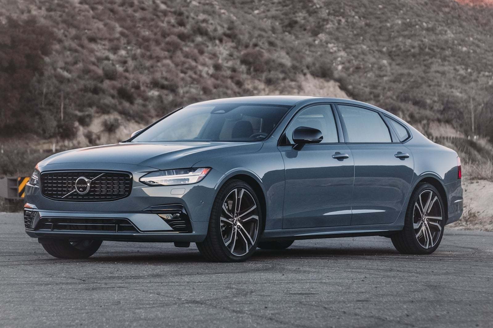 5月成都沃尔沃XC60新能源上牌52辆，SUV销量排名第134名