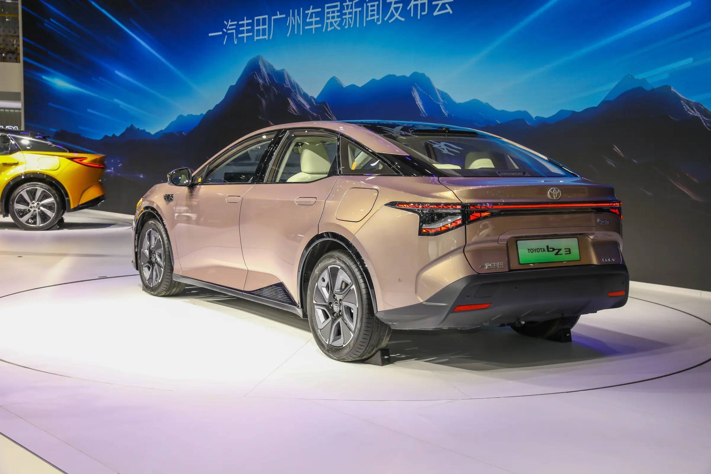 五菱缤果S官图发布 或于今年第三季度上市