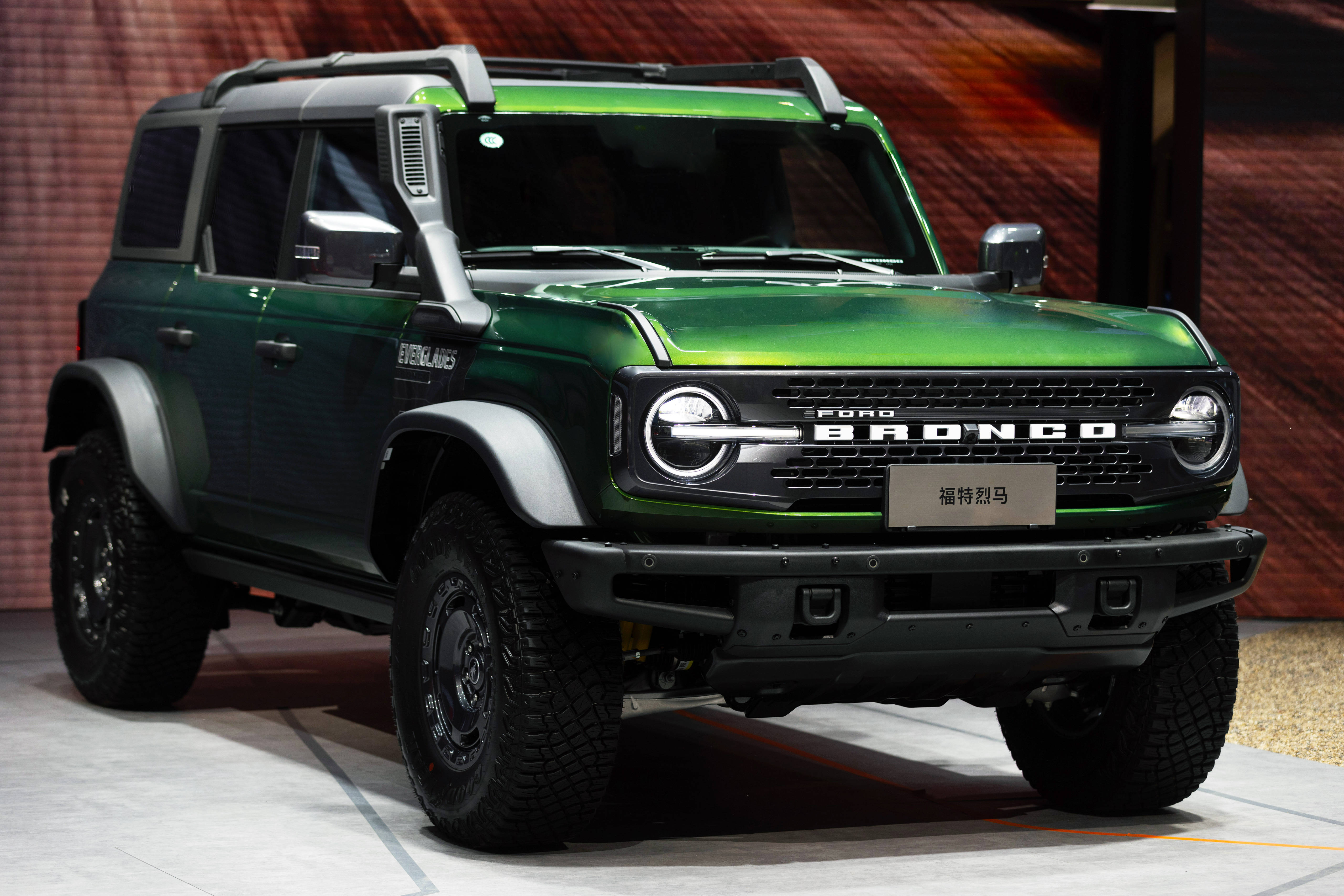 烈马运动墨版价格最低35万起 欢迎到店试驾