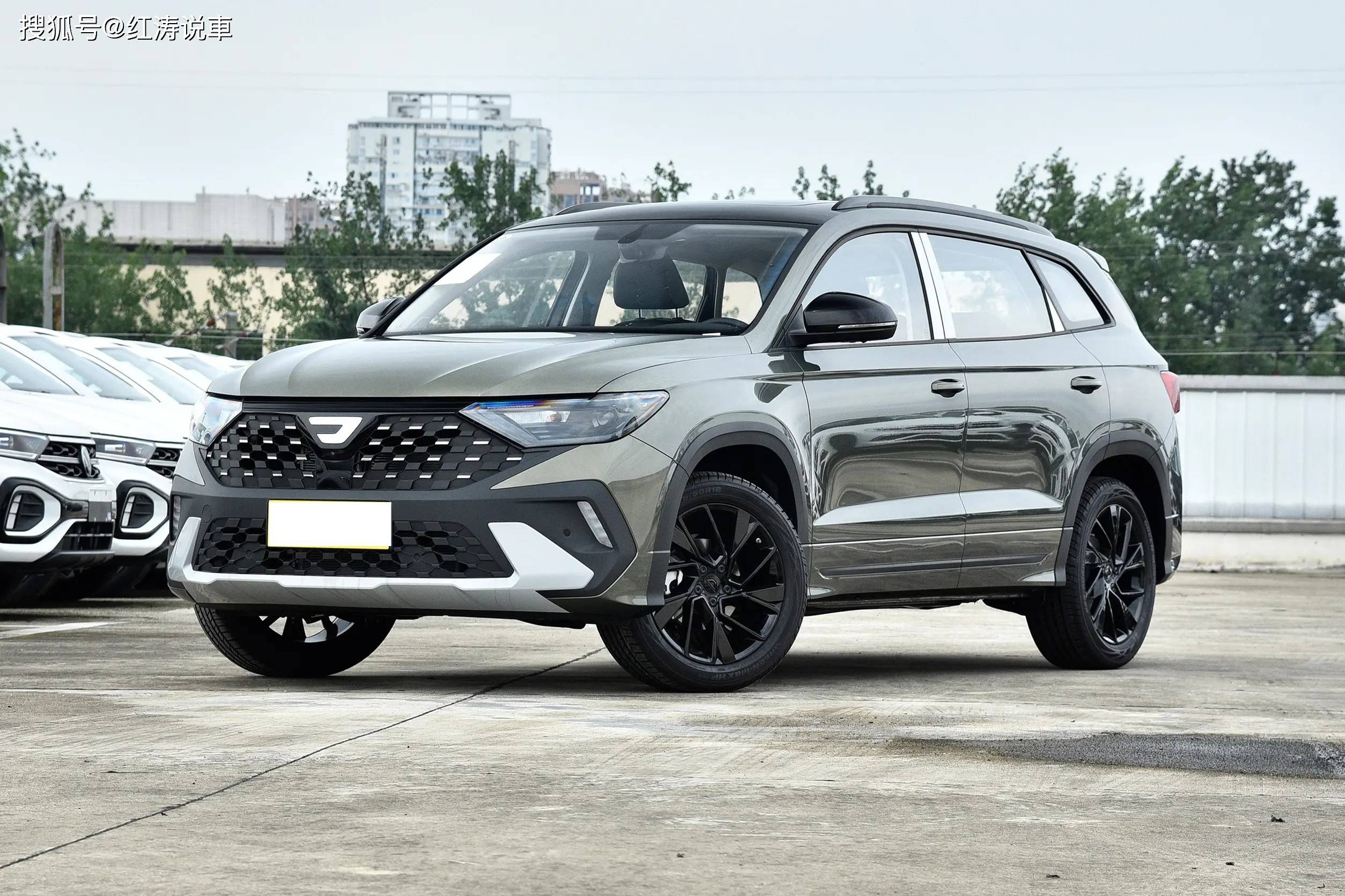 全新捷达VS8亮相 定位中型SUV/搭载1.4T发动机全新捷达VS8亮相 定位中型SUV/搭载1.4T发动机