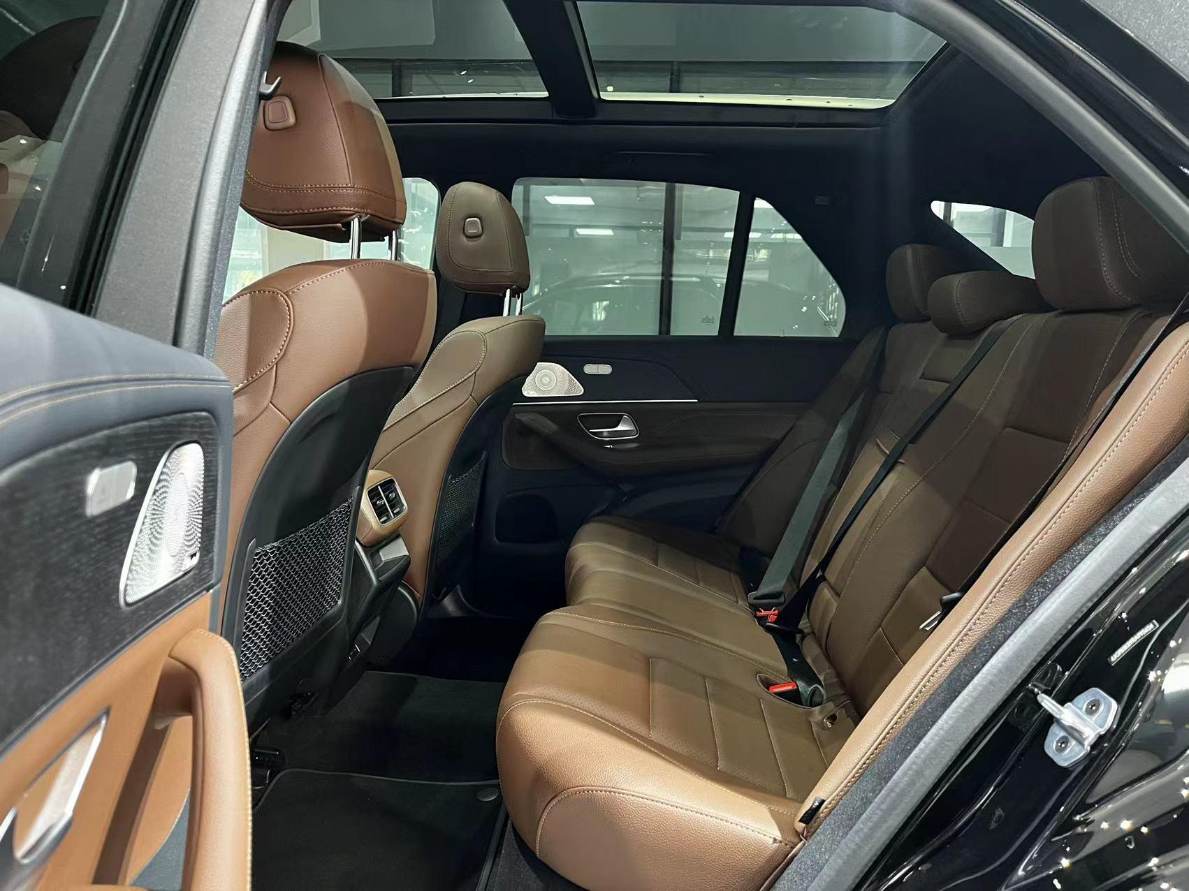 平行进口奔驰GLE加版售价71万起 欢迎到店试驾