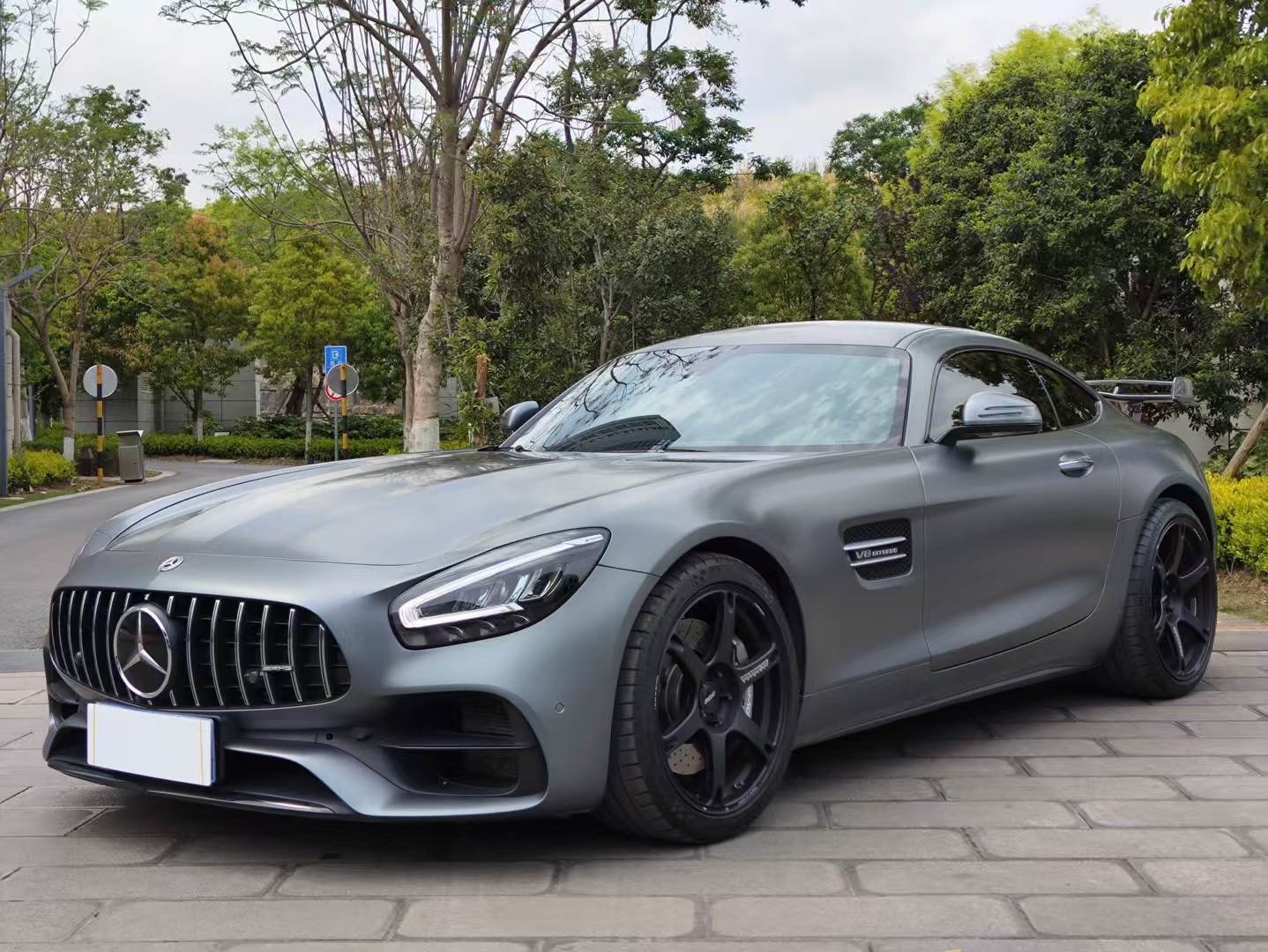 彭州AMG GT最新报价99.28万起 暂无优惠