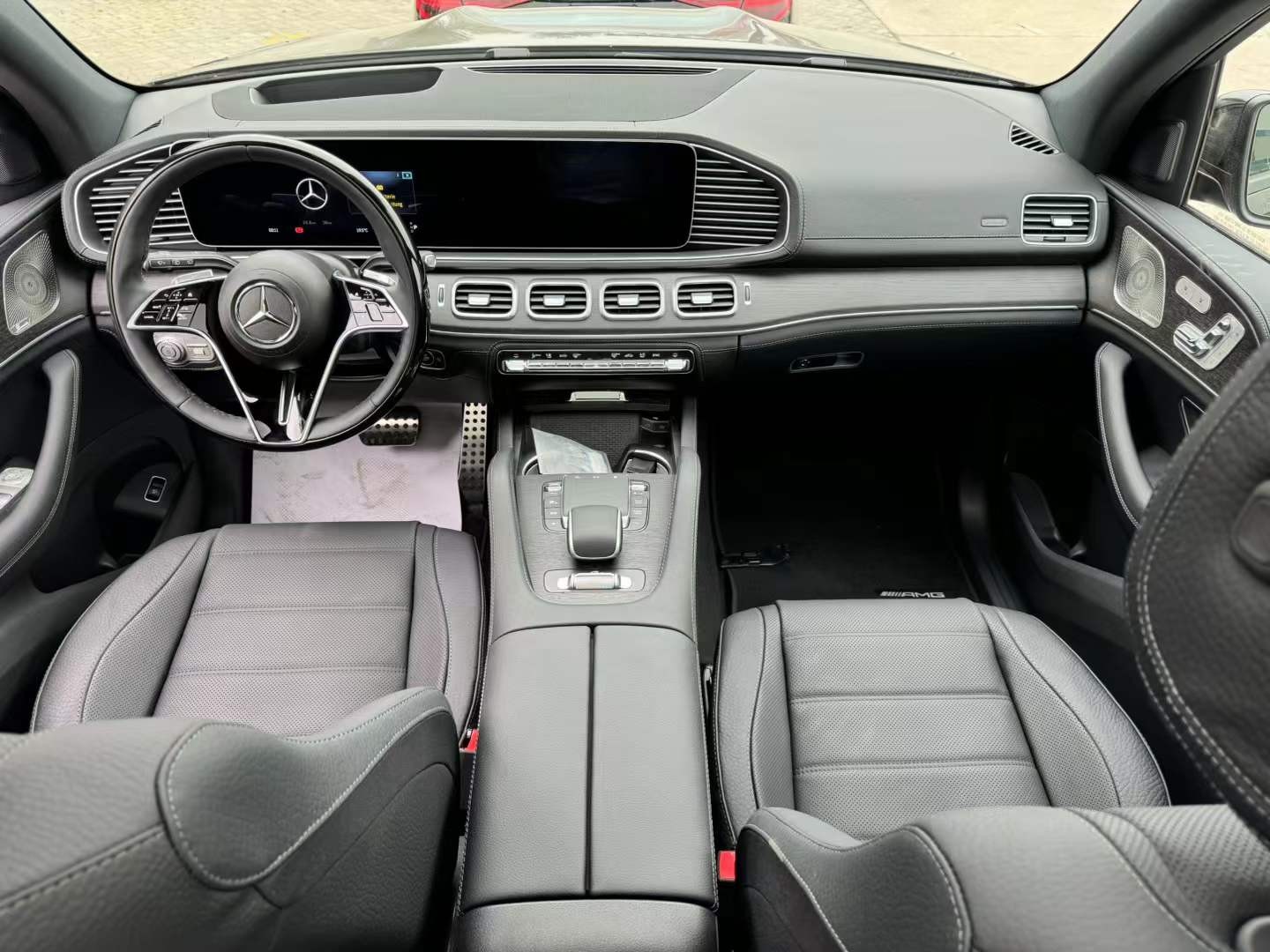 奔驰GLS美版降价促销中 店内让利达20万元