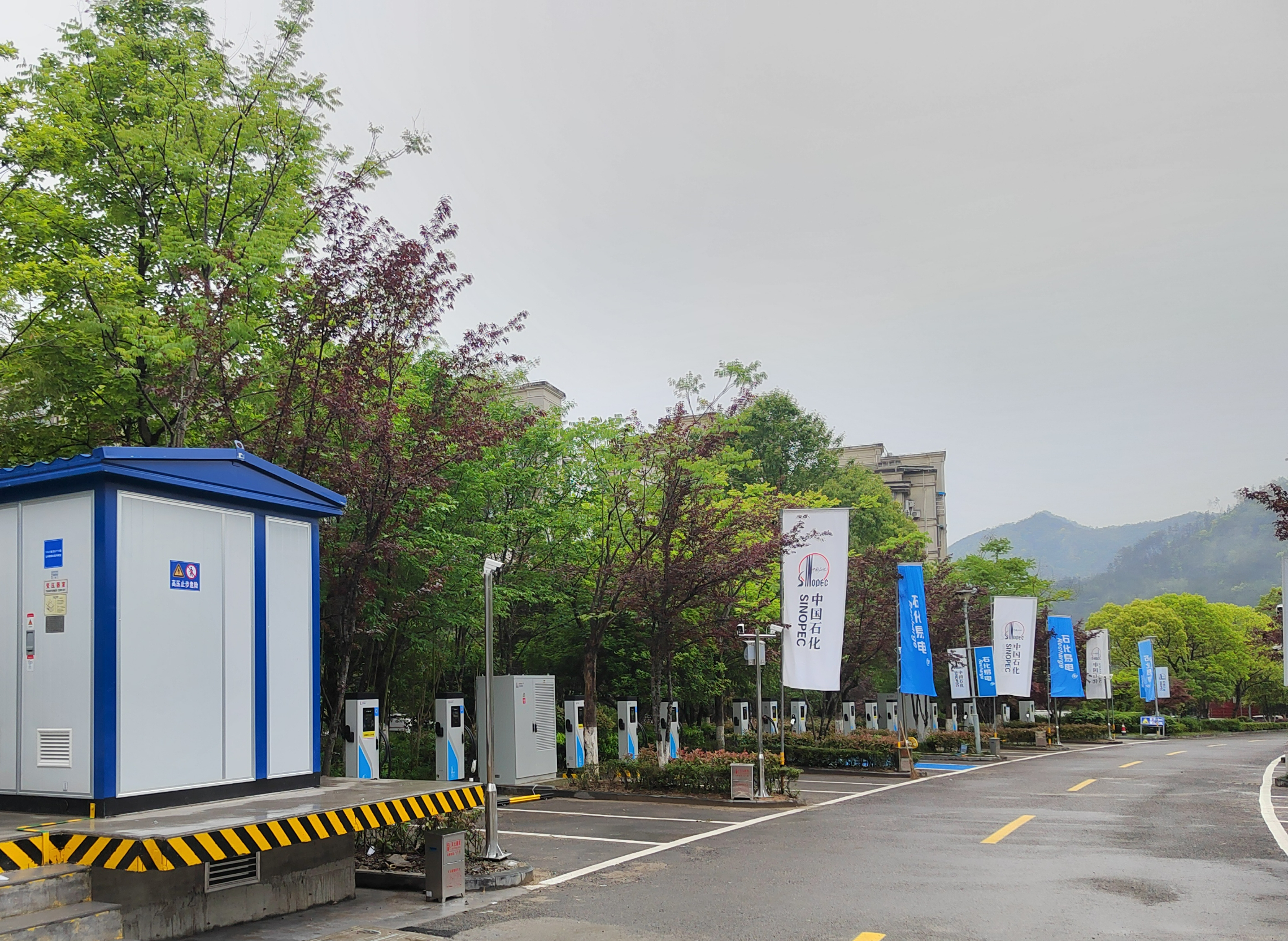 打通补能“最后一公里” 充电桩下乡亟待提速