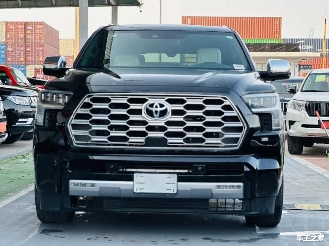 2024款加版丰田红杉现车优惠多90万起售