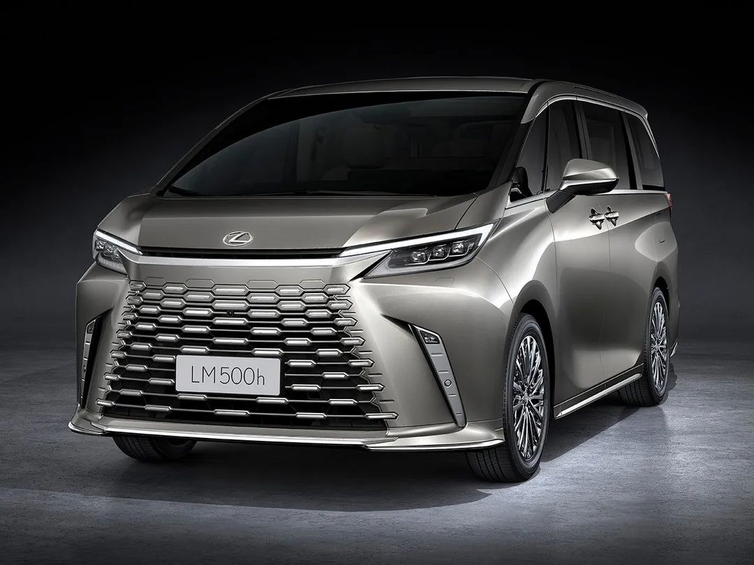 成都远卓名车雷克萨斯LM亚洲版团购最高优惠31万