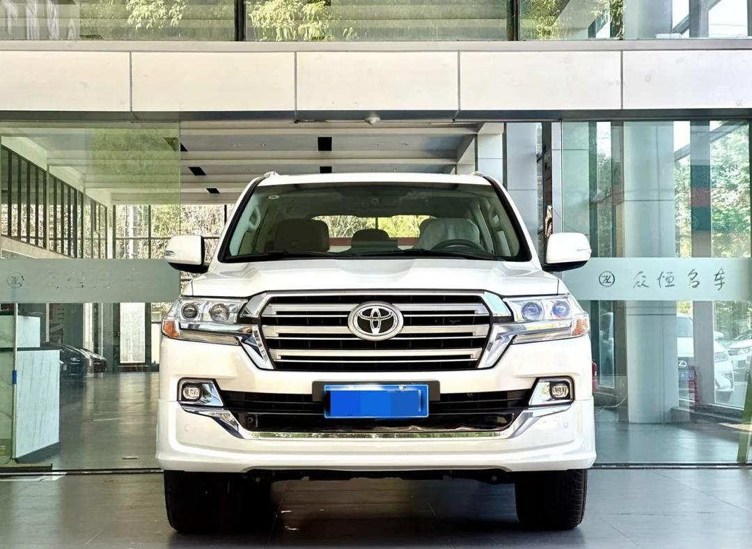 2024款丰田酷路泽5700VXR高配版评测体验