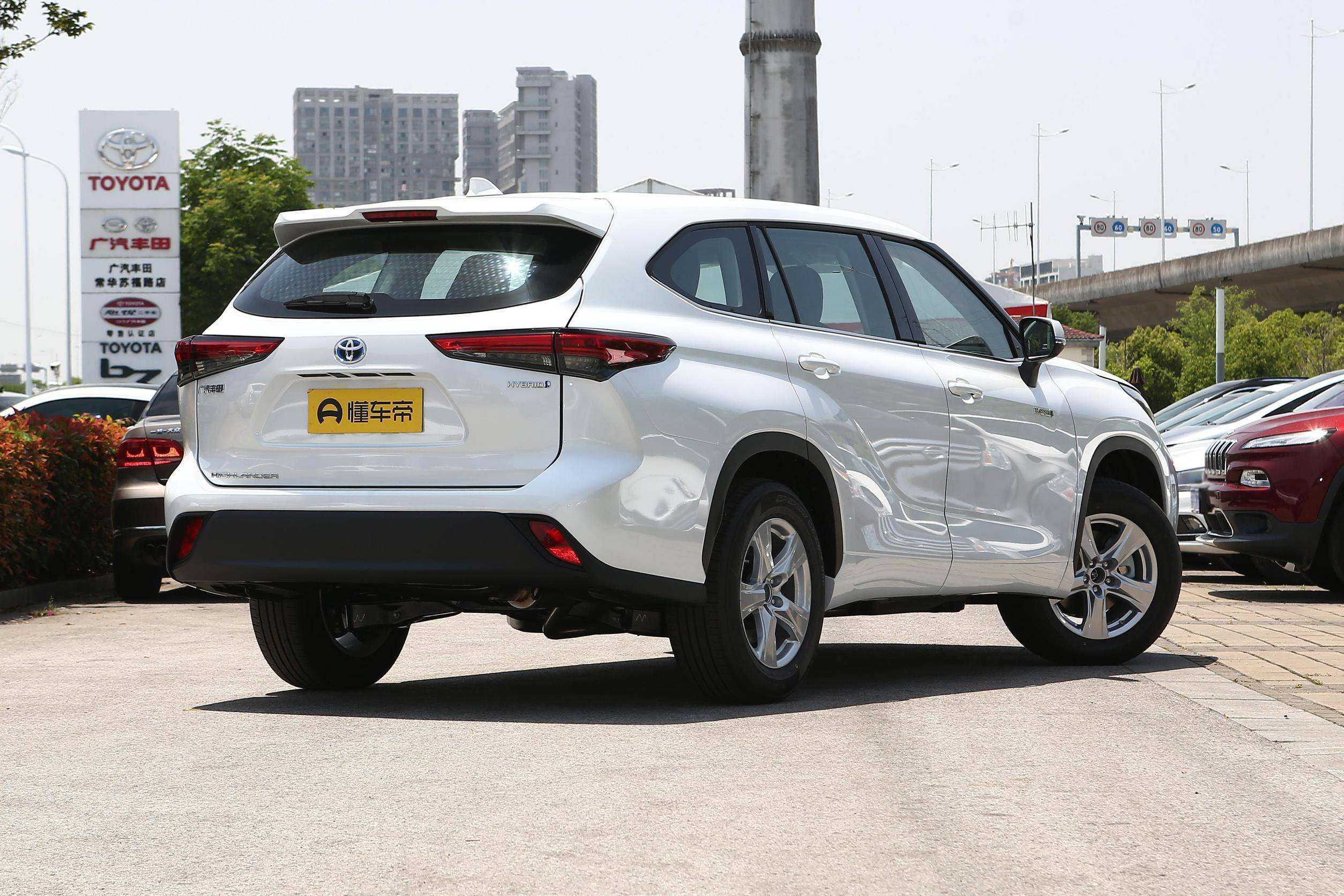 2025Granvia中东版部分车型优惠6万