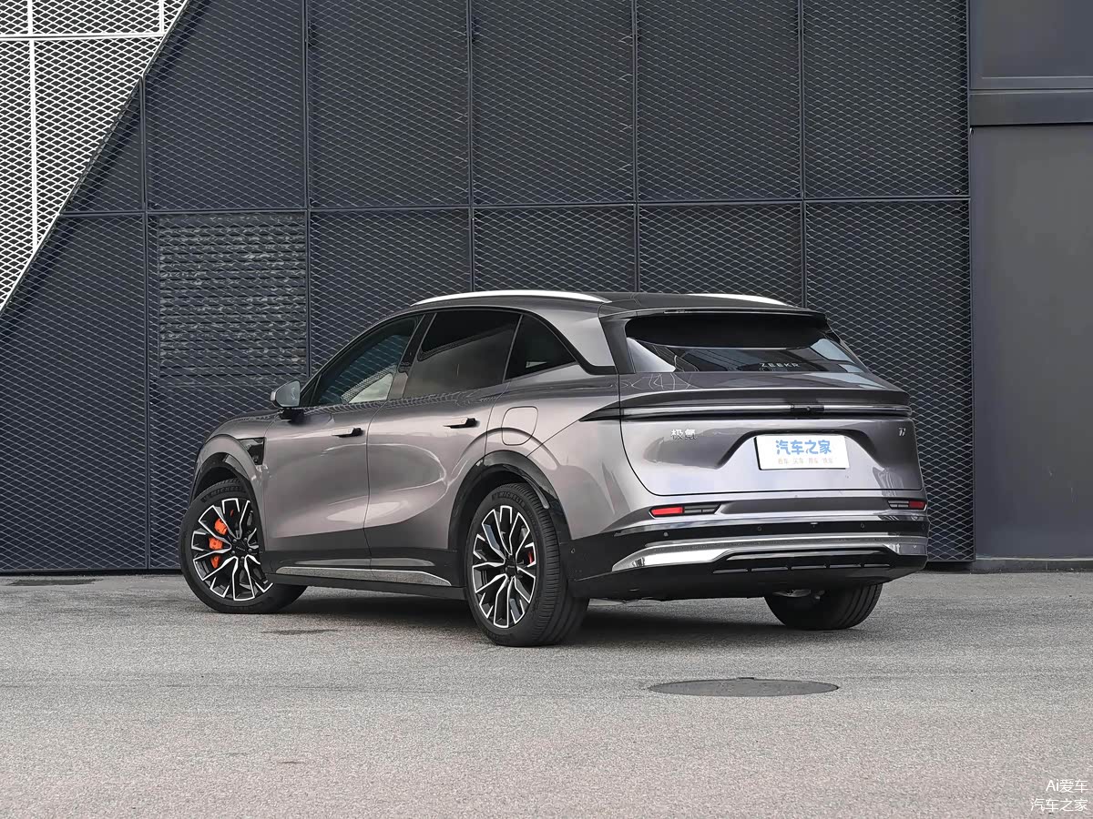 青白江极氪7X售价22.98万起 暂无优惠