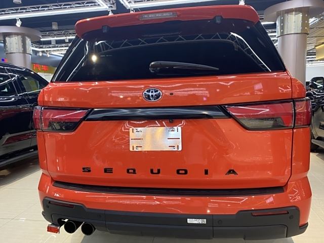 2024款加版丰田红杉3.5T混动超低价90万起