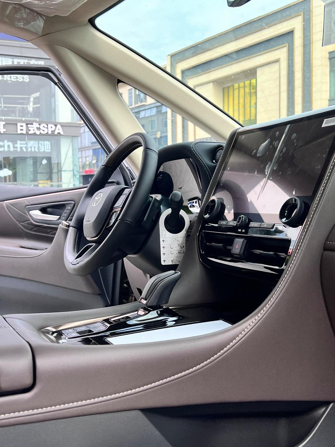 四川腾达东远名车埃尔法亚洲版让利6万 欢迎到店试驾