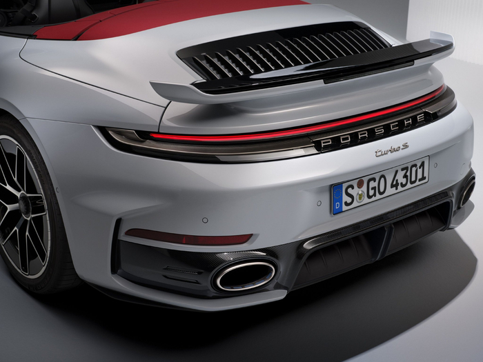 新款保时捷911 Turbo S全球首发 售价272.8万起新款保时捷911 Turbo S全球首发 售价272.8万起