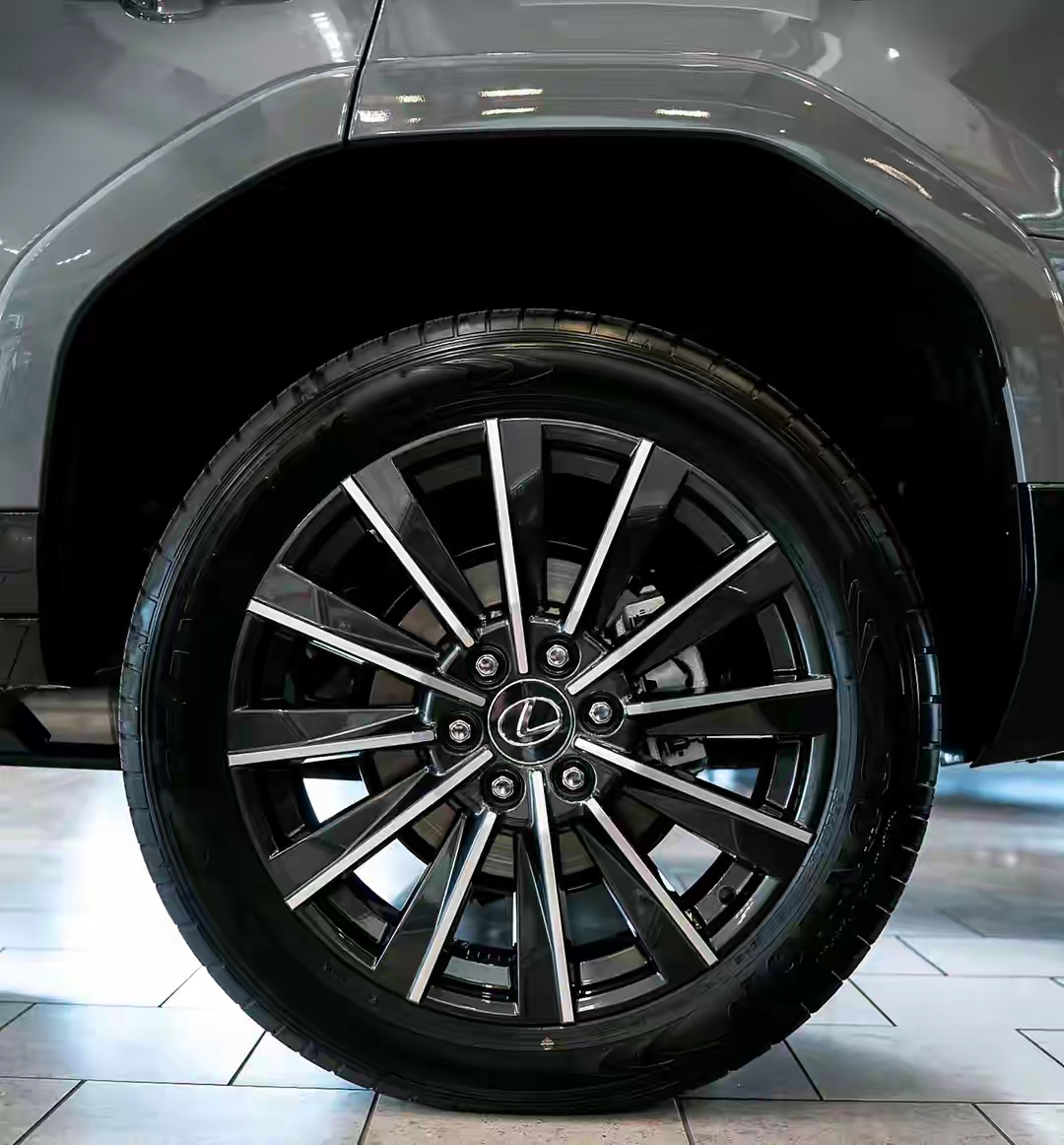 2025雷克萨斯GX美版价格最低81万起 欢迎上门试驾