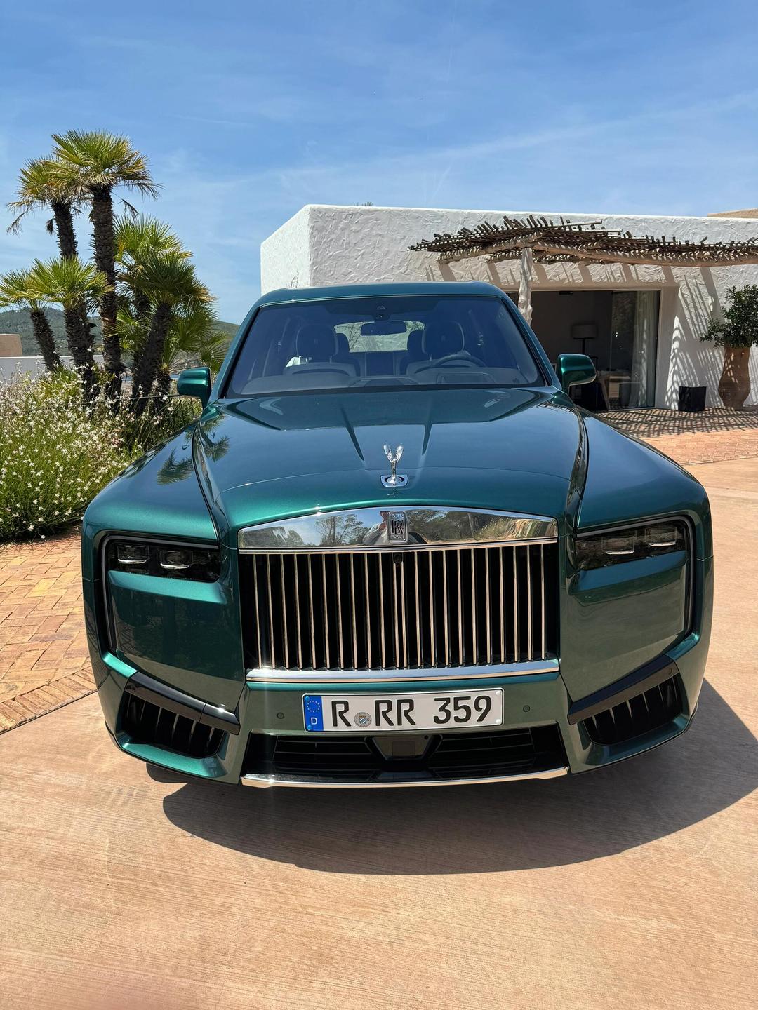 成都劳斯莱斯库里南降价150万 欢迎前来试驾