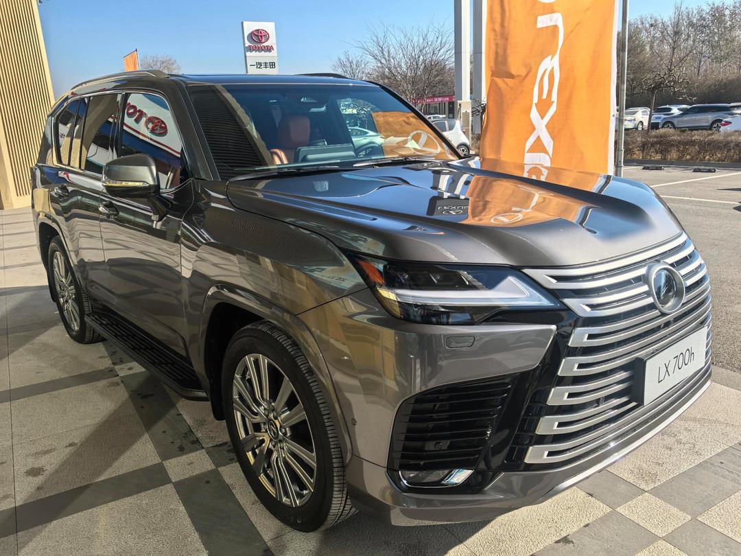 雷克萨斯LX加版平价销售129万起