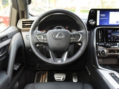 成都雷克萨斯LX墨版价格优惠1万 欢迎到店试驾