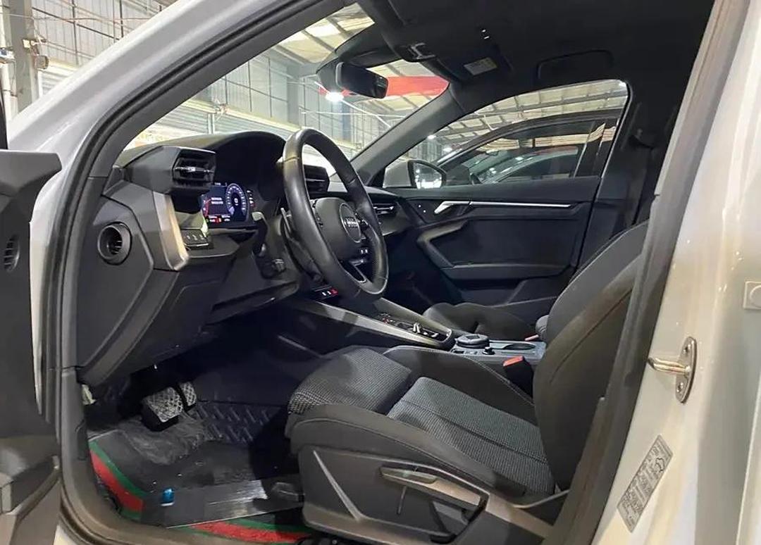 成都奥迪A3降7.15万 仅10.77万可入手