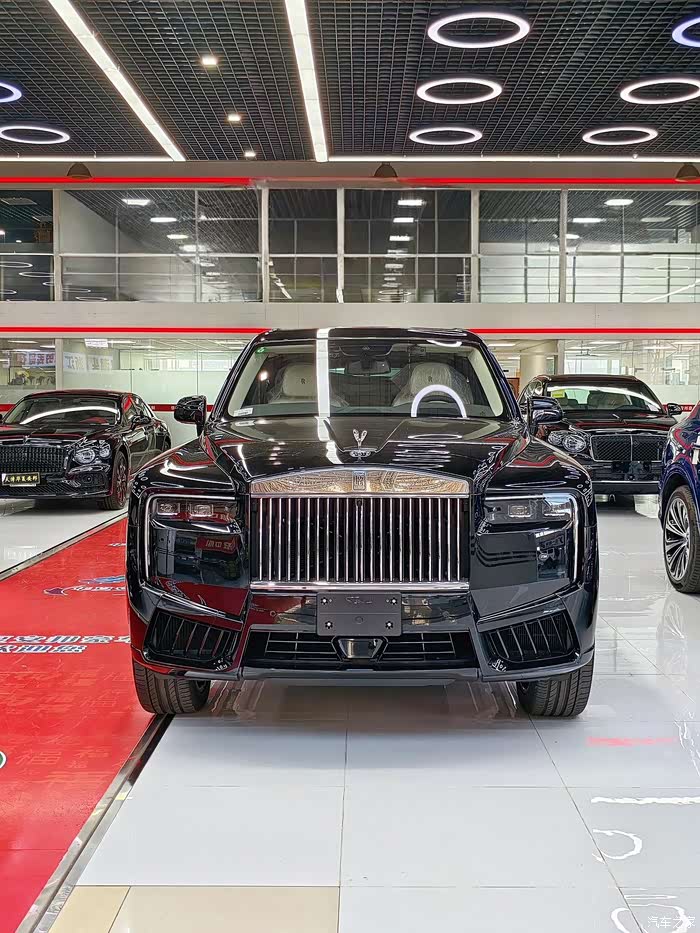 成都劳斯莱斯库里南报价590万起