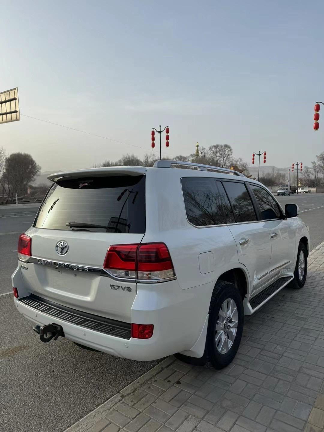 酷路泽陆地巡洋舰 包牌 包税价86万起