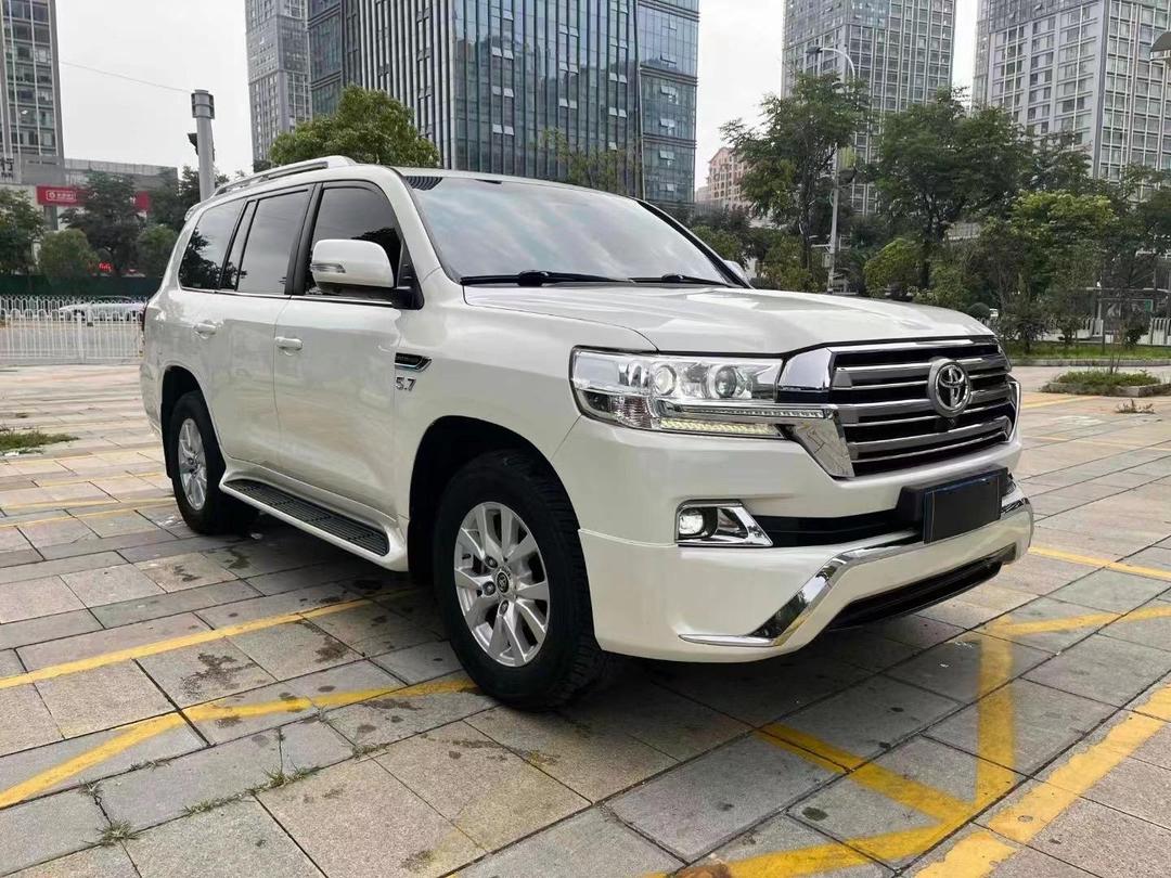2021款丰田酷路泽5700国六现车全国上牌