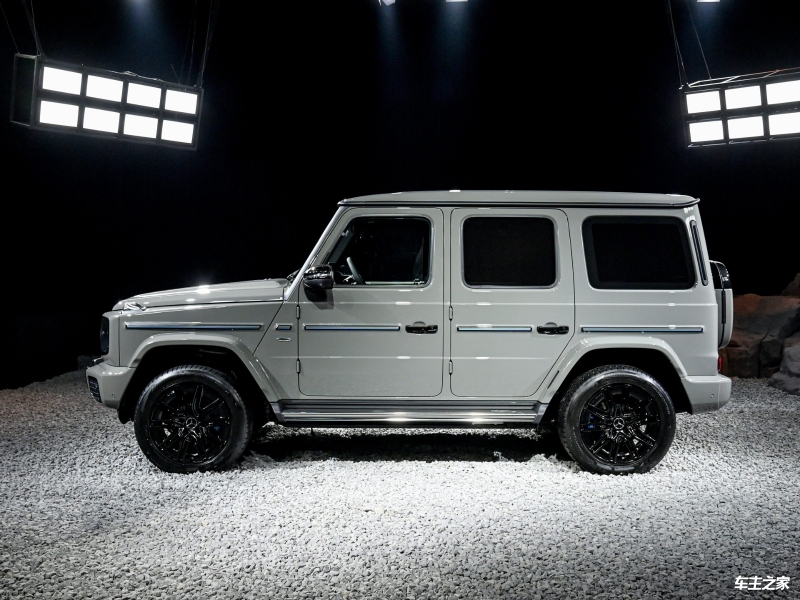 现购奔驰G级让利直降6万 欢迎到店试驾