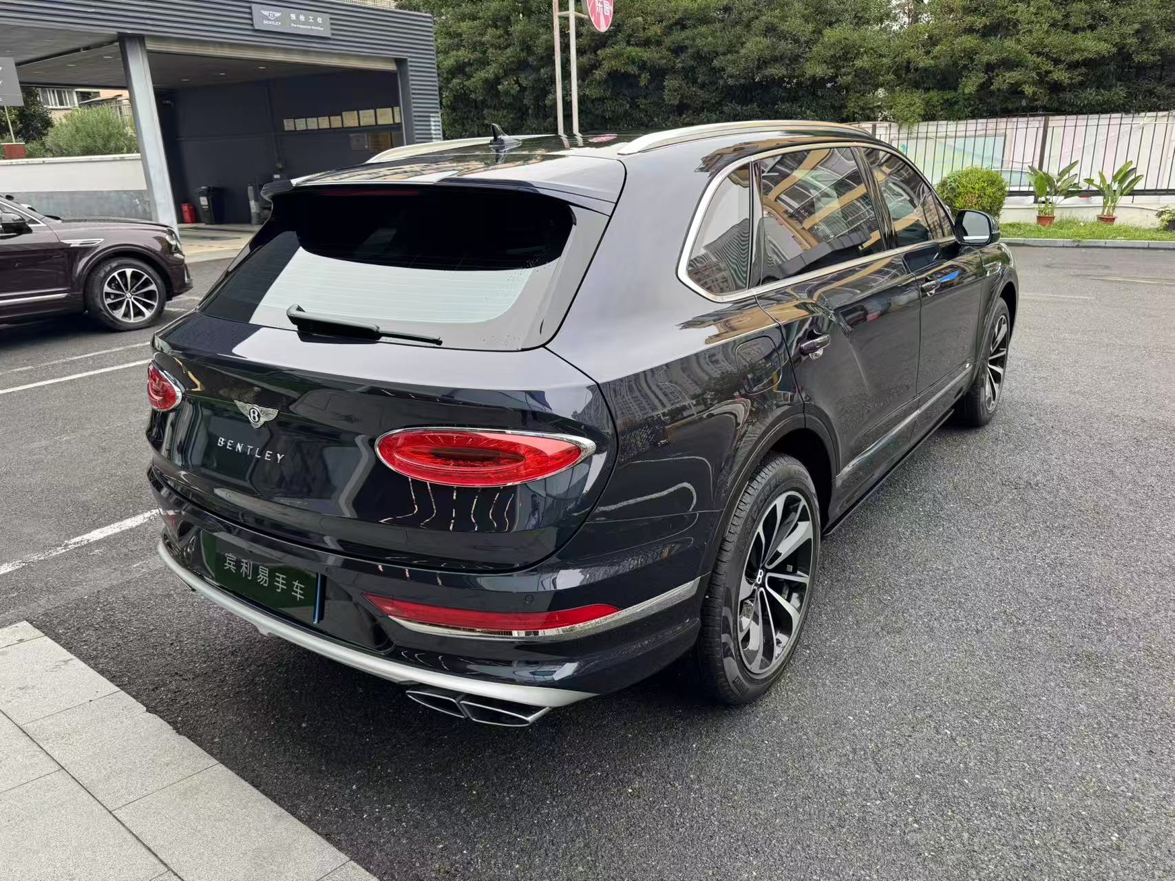 宾利添越降价促销中 优惠高达73万