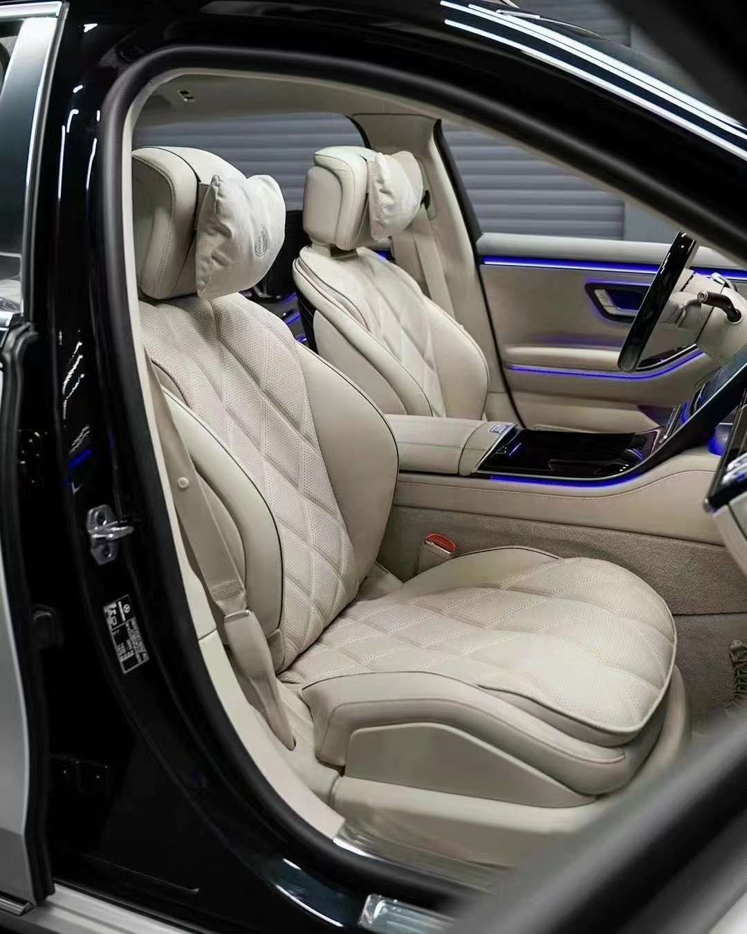 成都迈巴赫S级美版降价32万 欢迎试乘试驾