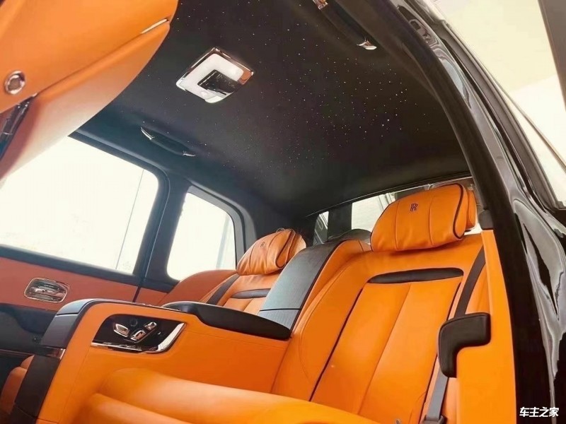 2024库里南平价销售626万起 欢迎试乘试驾