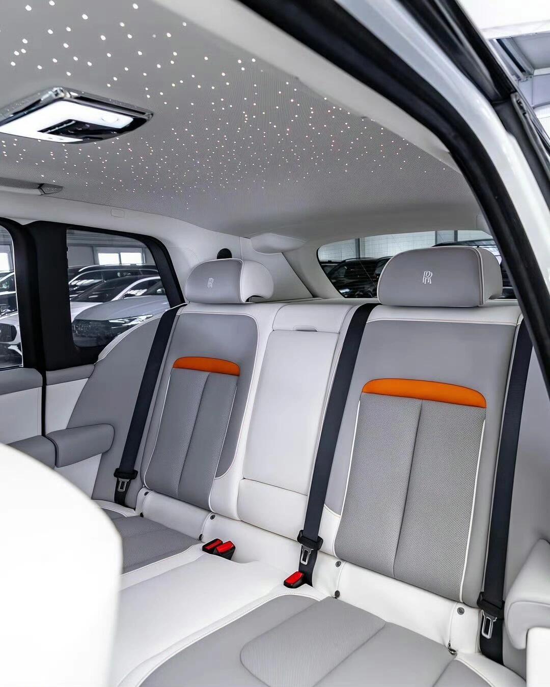 2024库里南平价销售626万起 欢迎试乘试驾