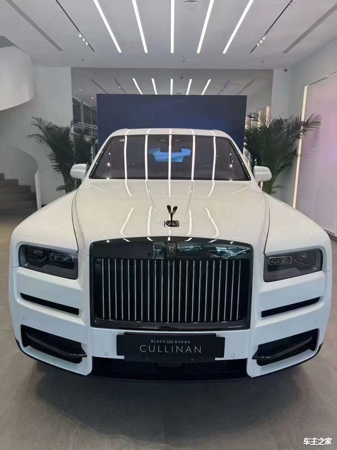 库里南部分车型优惠65万 最低仅售626万