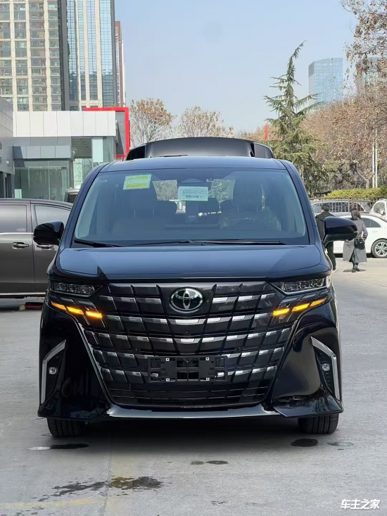 丰田(进口)埃尔法促销90万起 欢迎前来试驾