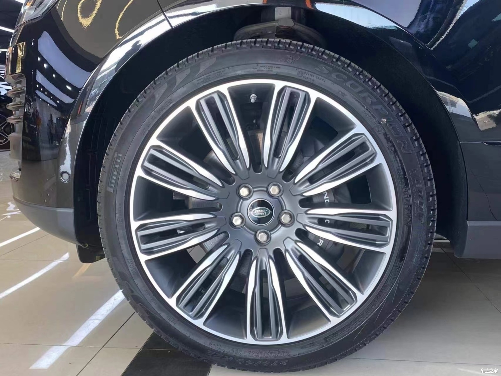 成都远卓名车揽胜行政欧版降价促销中 购车直降40万