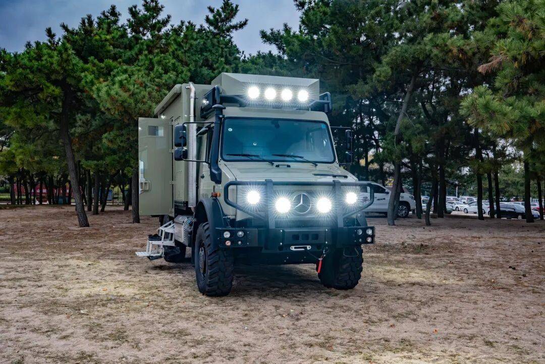 成都乌尼莫克美版团购价格255万起 欢迎前来试驾