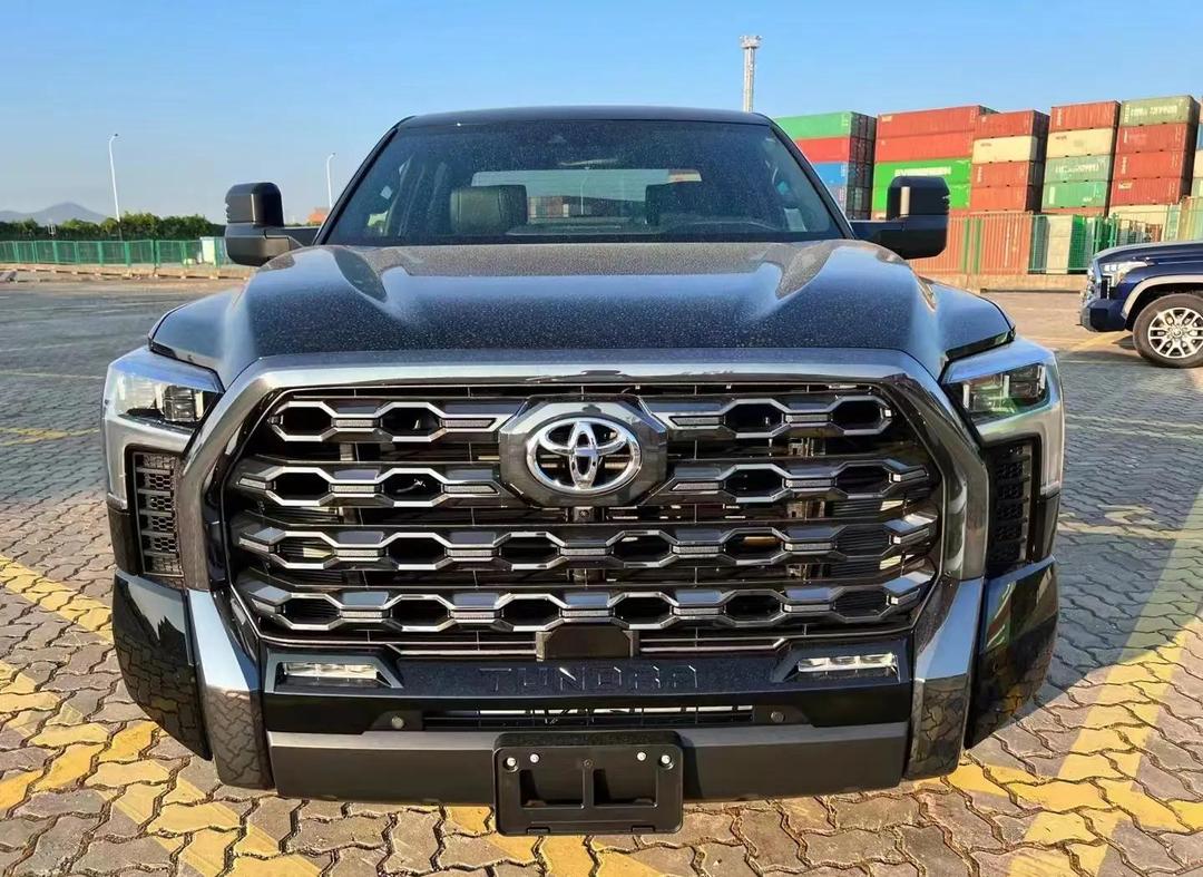 2024款坦途3.5L配置齐全 霸气硬朗外观