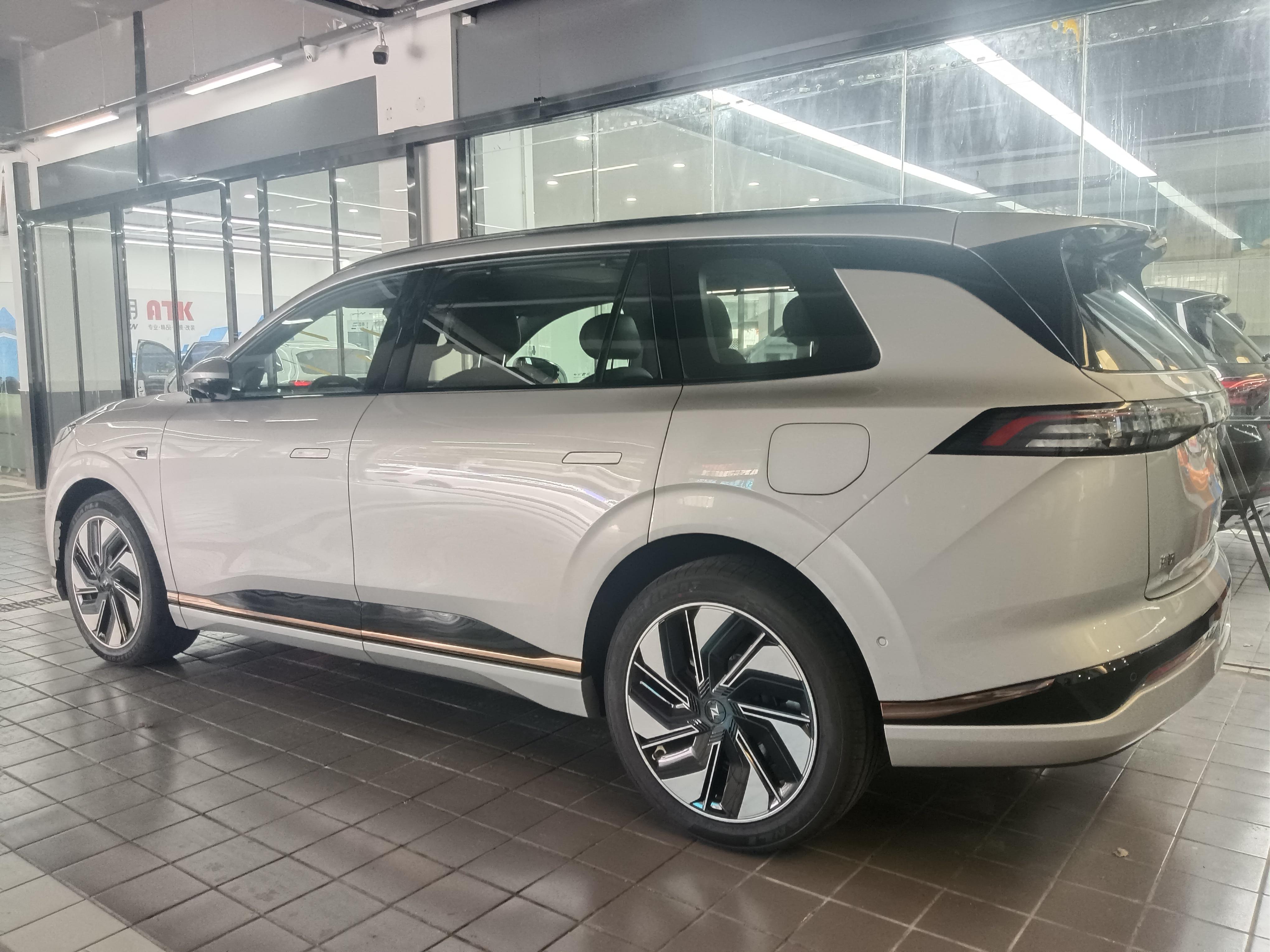 成都eπ007最高让利0.50万元 仅11.59万可入手