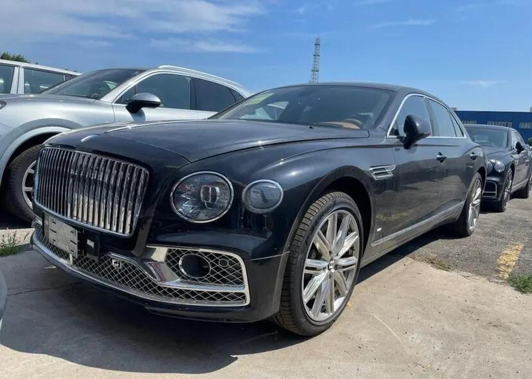 宾利飞驰团购优惠28万