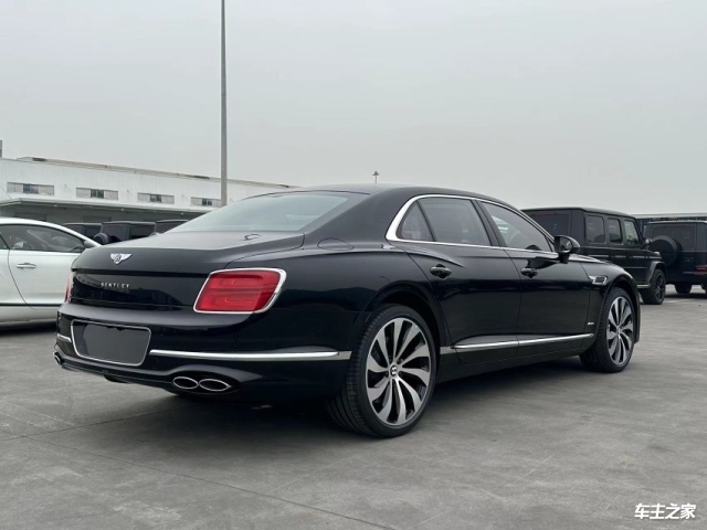 宾利飞驰团购优惠28万