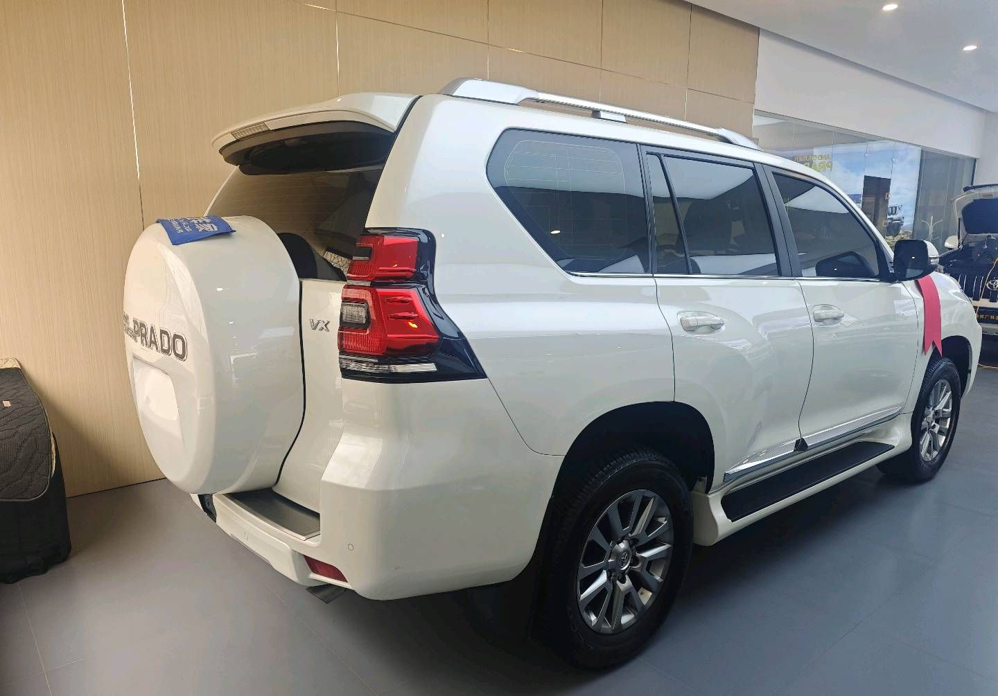 普拉多中东版报价45万起 售全国