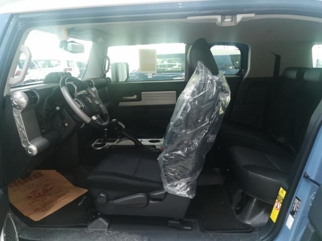 2023款丰田酷路泽FJ中东版国六第一批