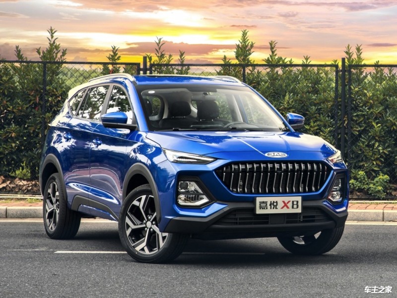 成都长安猎手降0.60万 最低仅售12.19万