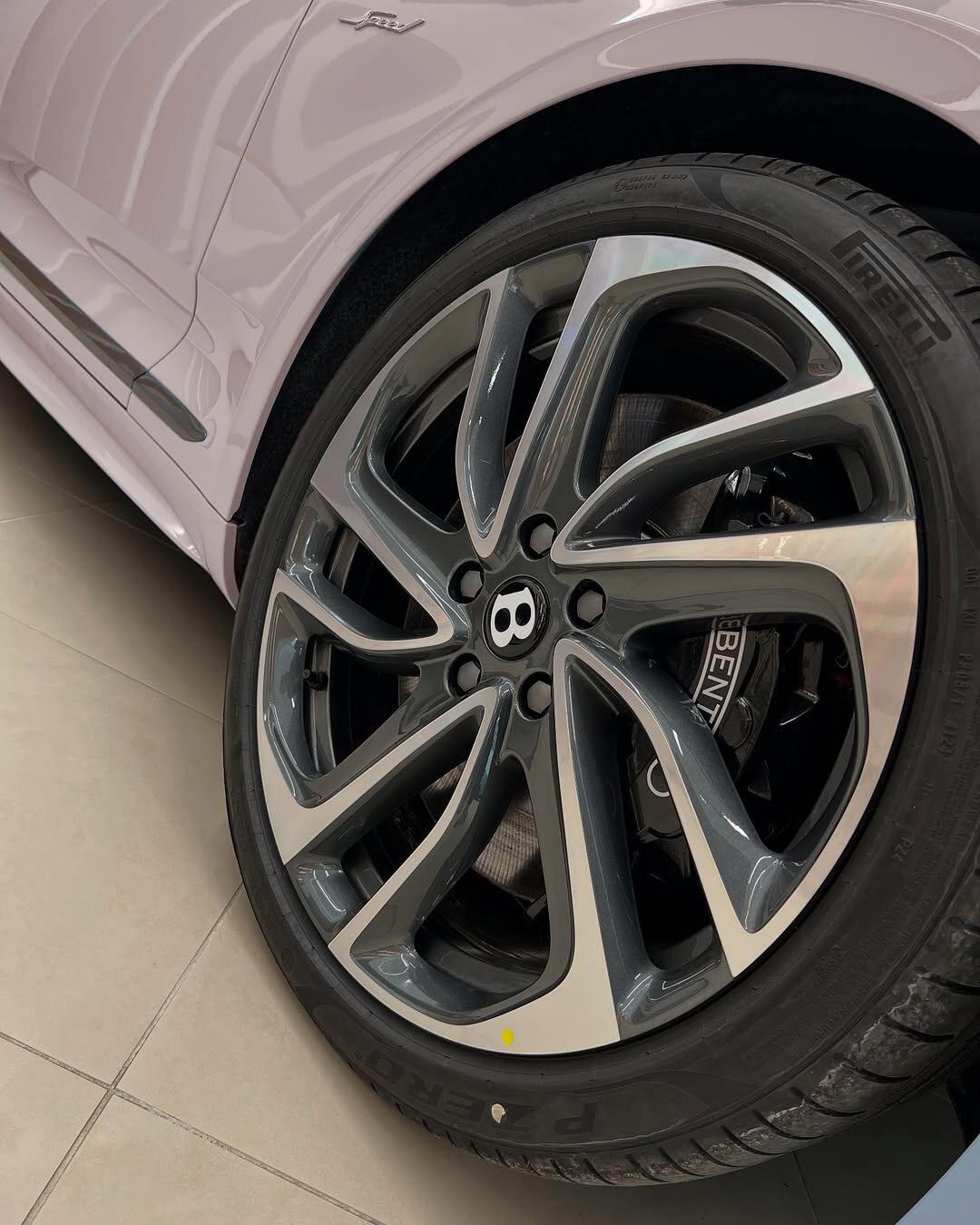 购欧陆欧版享50万优惠 欢迎前来试驾