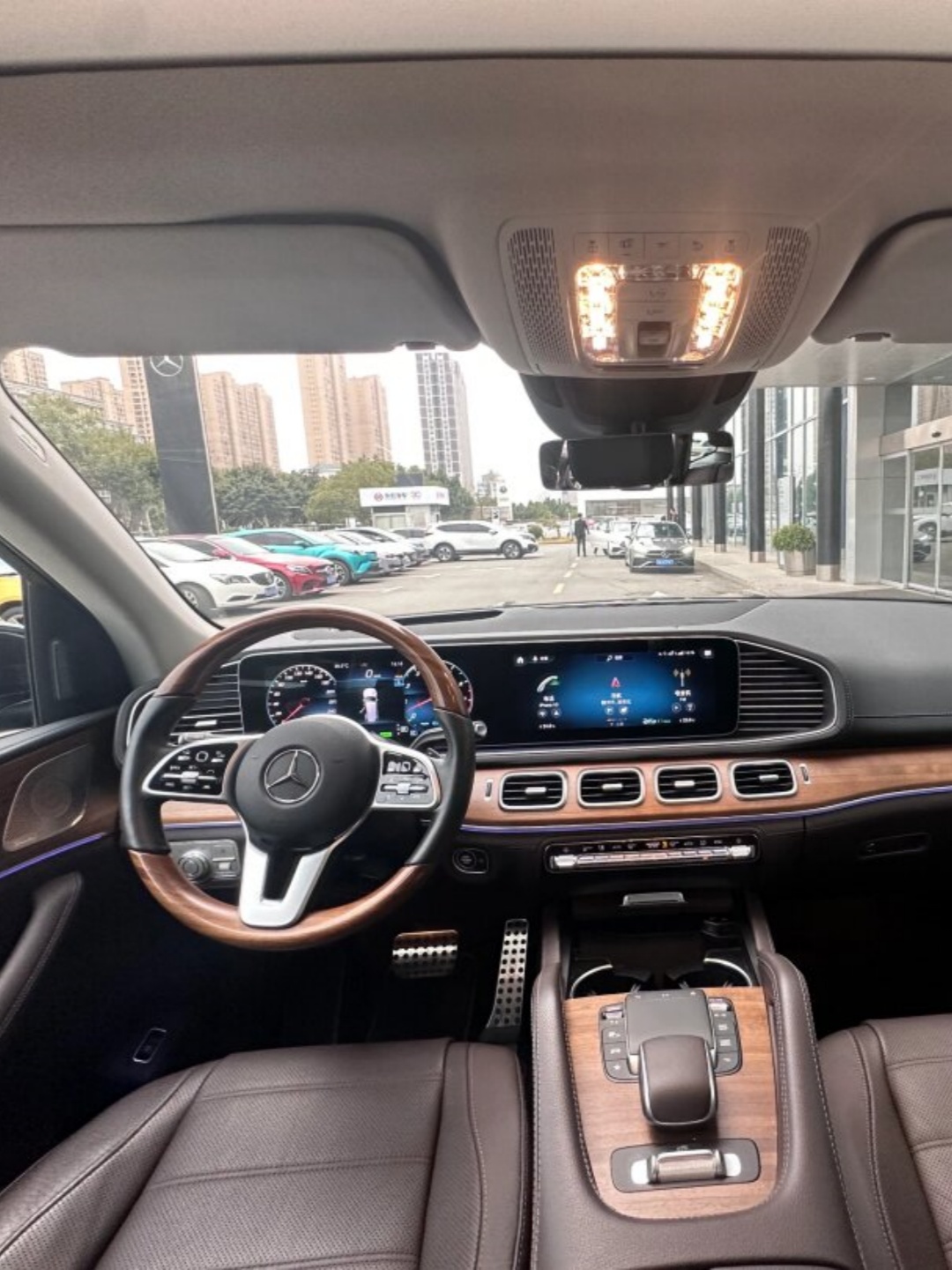 奔驰GLS亚洲版价格最低110万起售 直降19.8万